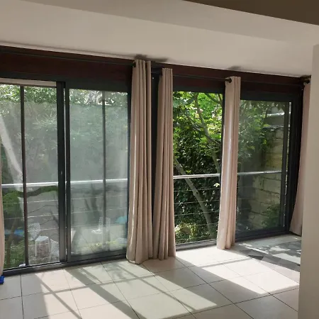 호텔 Maison 150m2 Jardin A Louer En Entier, Centre Chartrons, 3 3 Salles De Bains 1 Canape-lit Llllnumero De Telephone Dans L'annonce Si Questionlll 3*