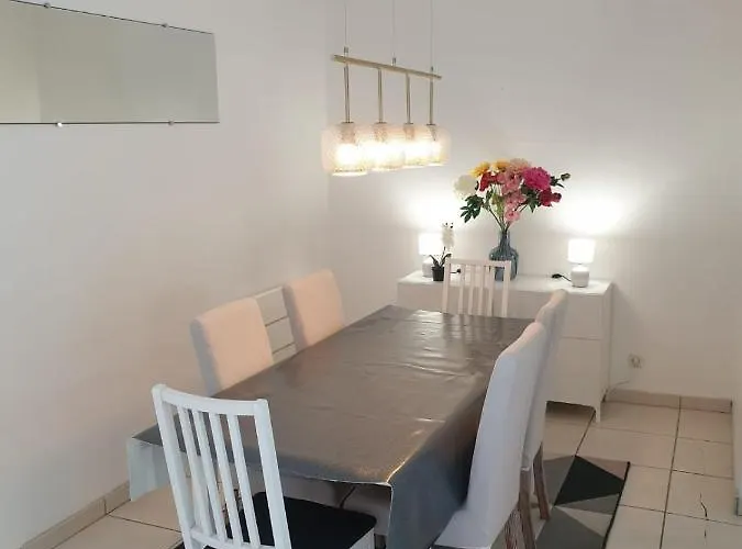 호텔 Maison 150m2 Jardin A Louer En Entier, Centre Chartrons, 3 3 Salles De Bains 1 Canape-lit Llllnumero De Telephone Dans L'annonce Si Questionlll 보르도